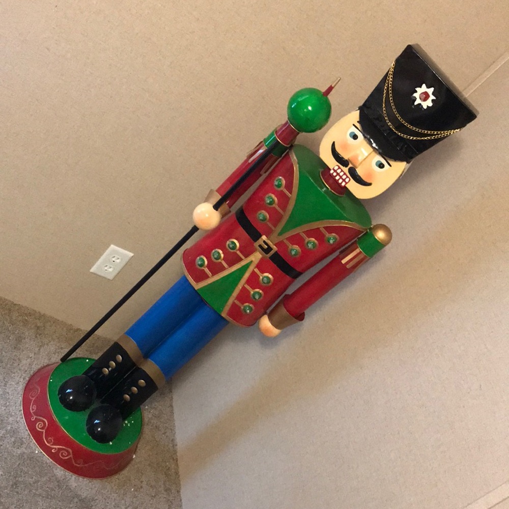 Kringle Express Metal Nutcracker